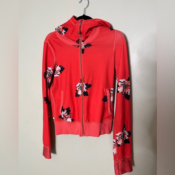 Lululemon Flower Zip Up - Size 4 - Picture 2 of 9